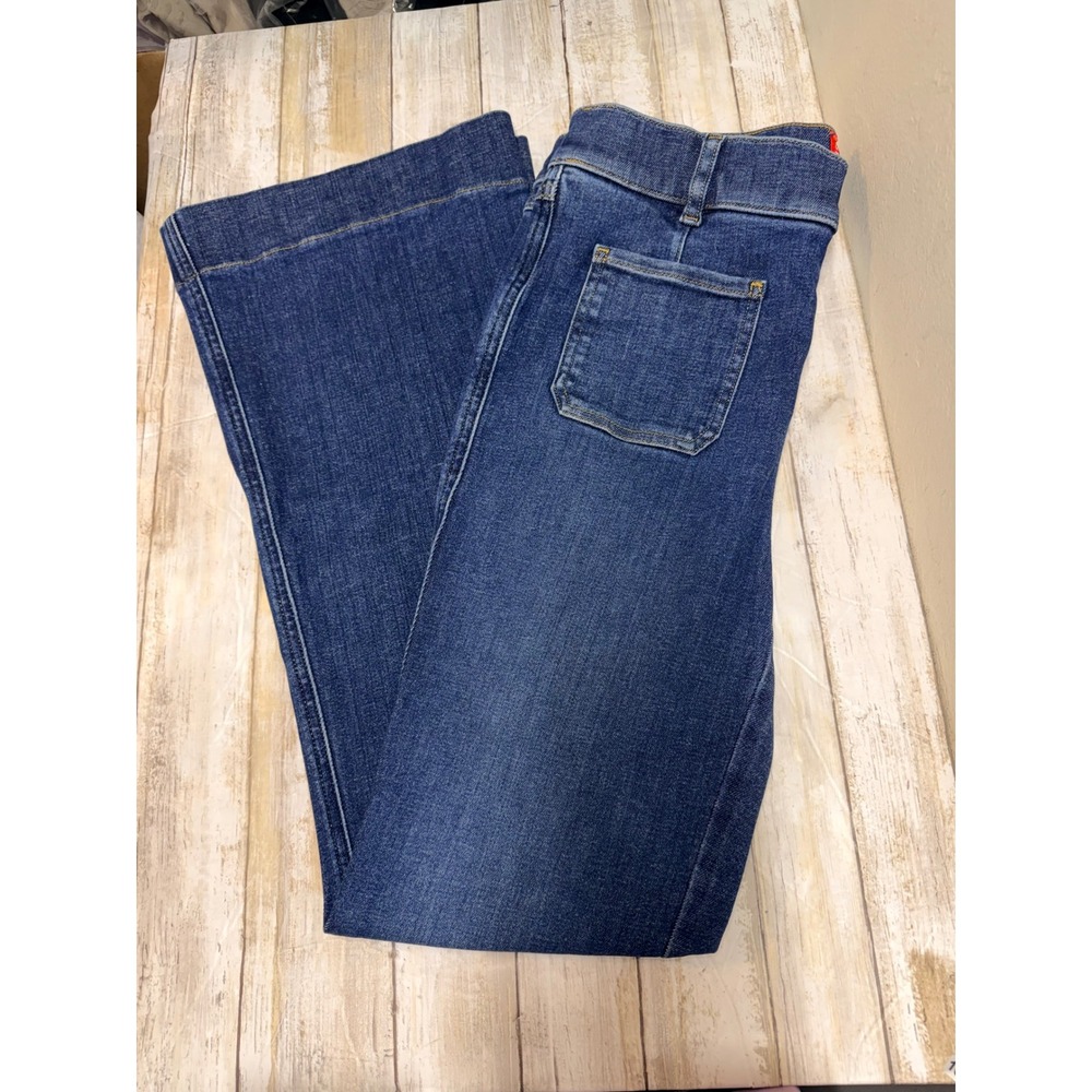 Spanx Authentic 360 Easy Flare Dark Wash jeans with patch pockets. EUC